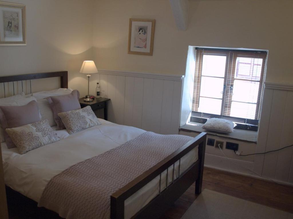 Kings Arms Hotel Abergavenny Kamer foto