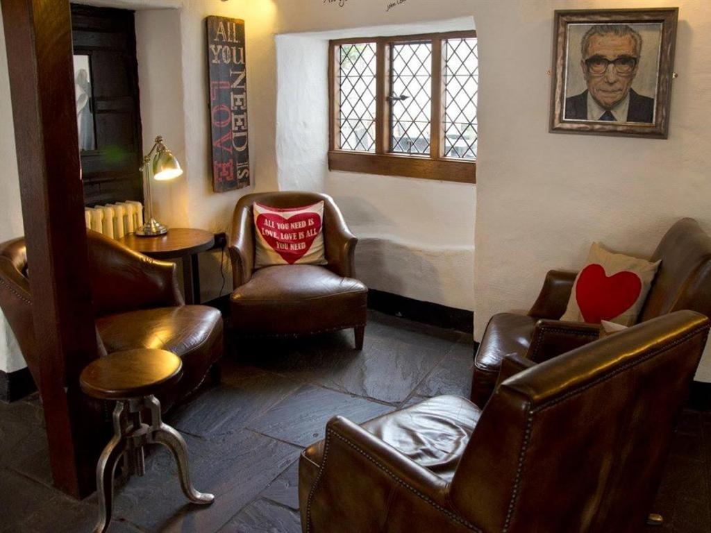 Kings Arms Hotel Abergavenny Buitenkant foto