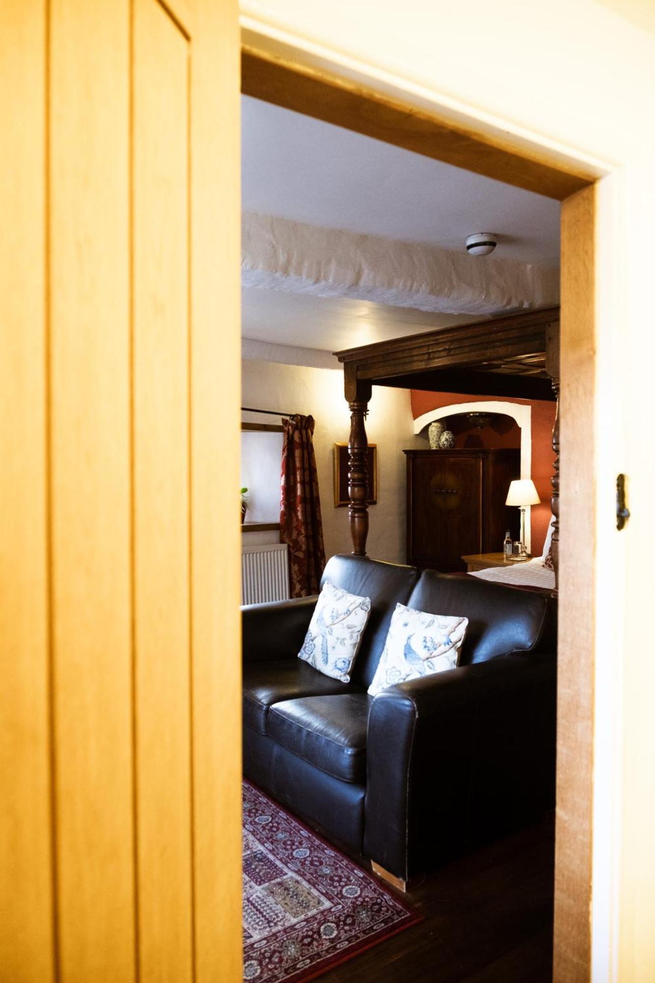 Kings Arms Hotel Abergavenny Kamer foto